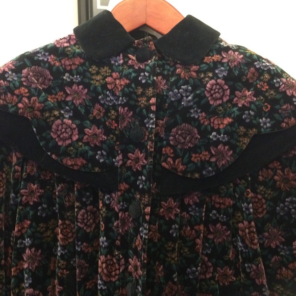 Little Nugget, Gorgeous, Girls size 10/12 winter velvety coat and hat set - Picture 2 of 10